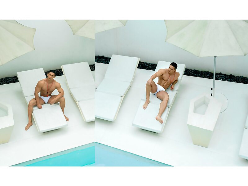 Next Image >>