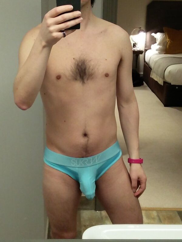 Next Image >>