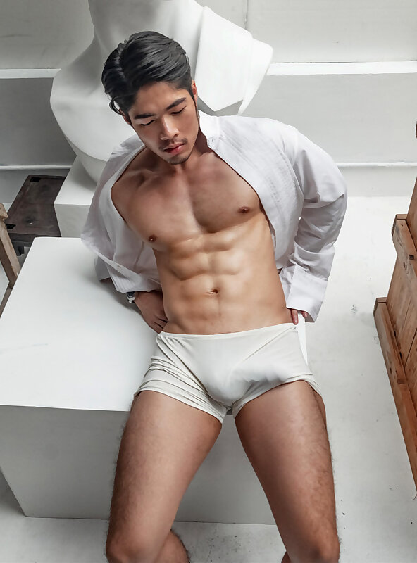 Next Image >>