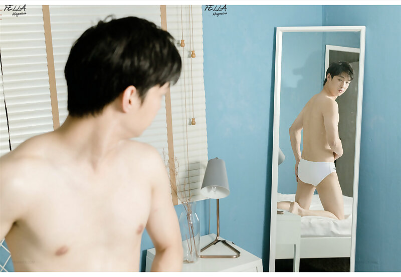 Next Image >>