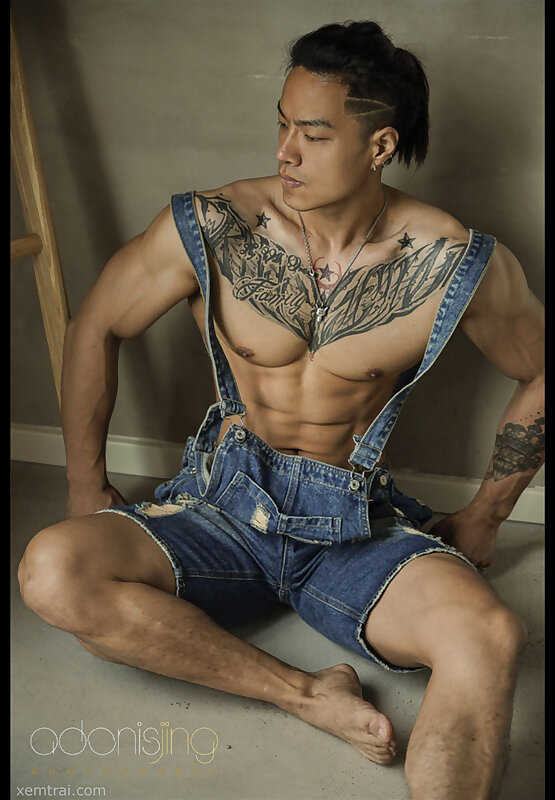 Next Image >>
