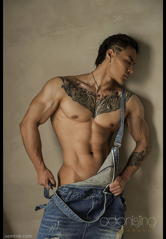 Next Image >>