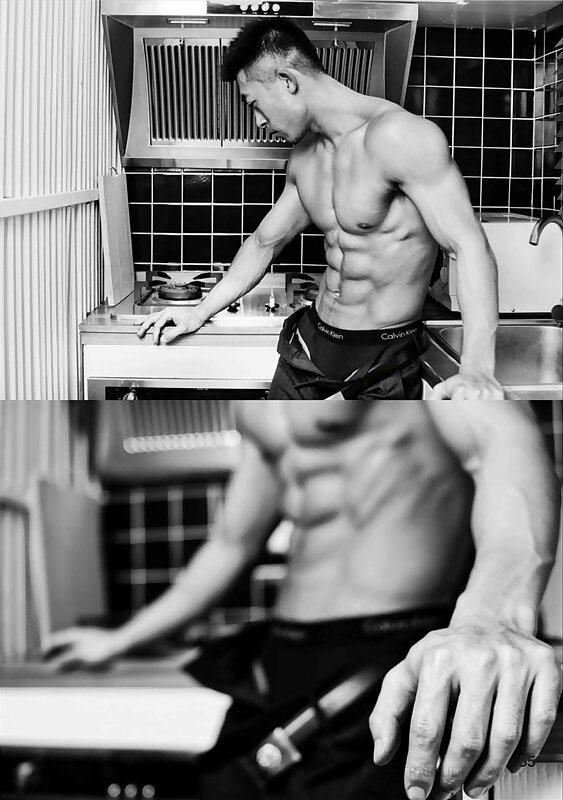 Next Image >>