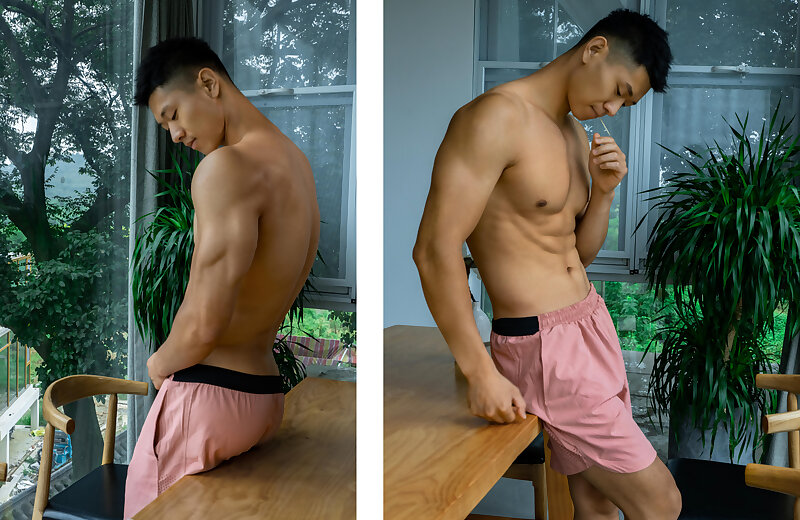 Next Image >>