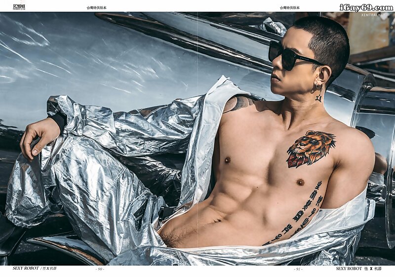 Next Image >>