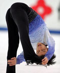 Next Image >>