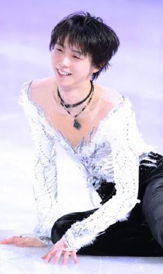 Next Image >>