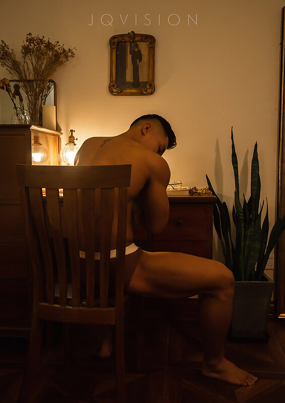 Next Image >>