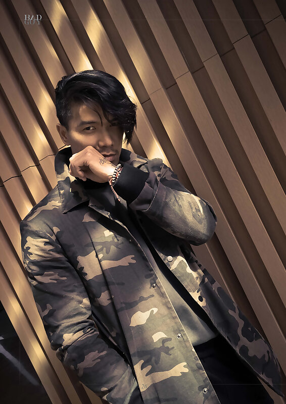 Next Image >>