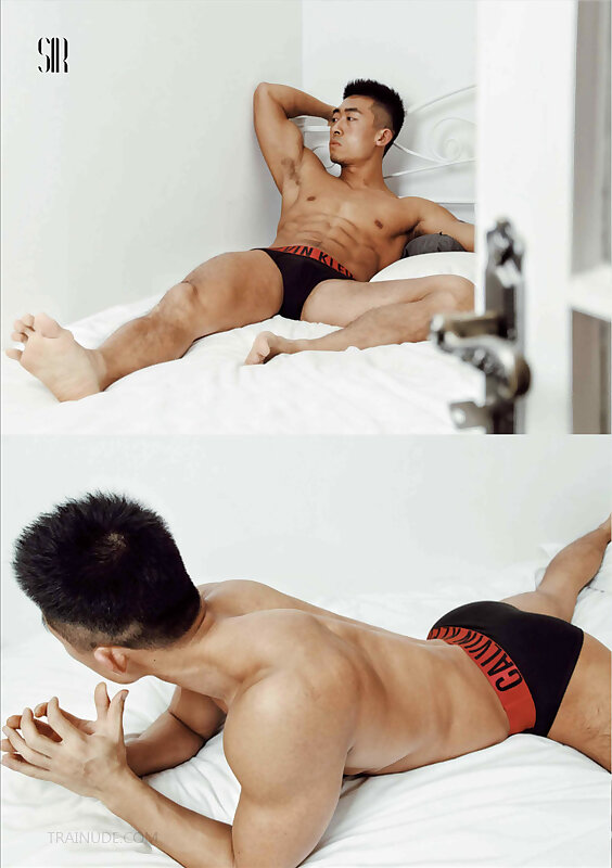 Next Image >>