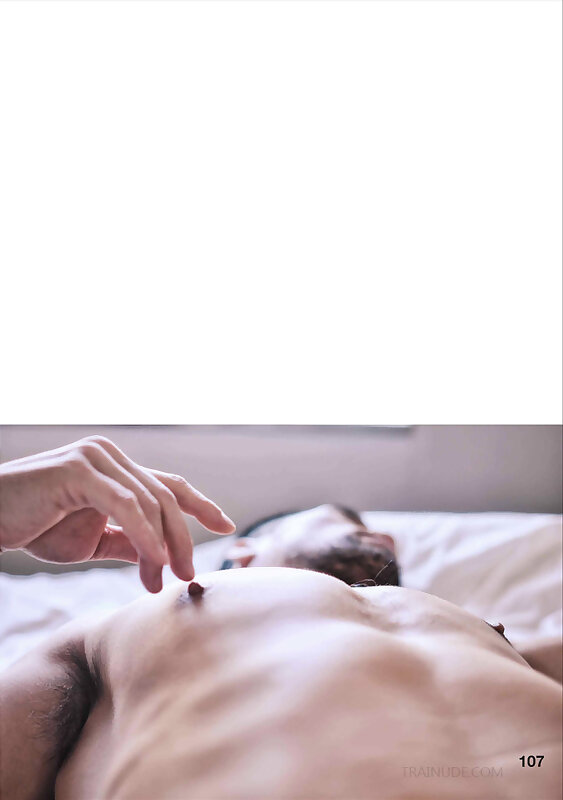 Next Image >>
