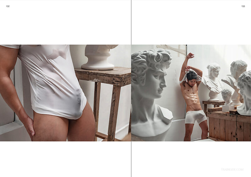 Next Image >>