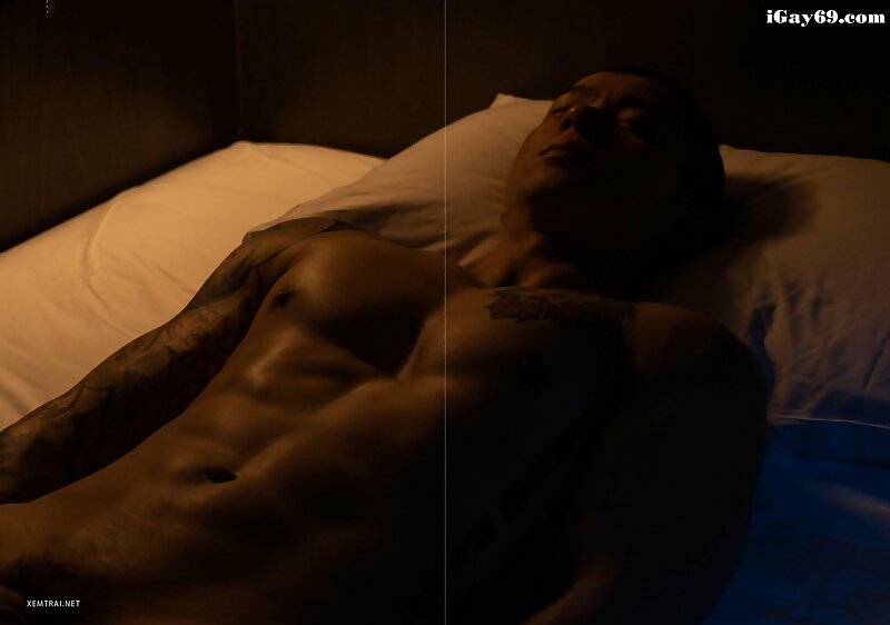 Next Image >>