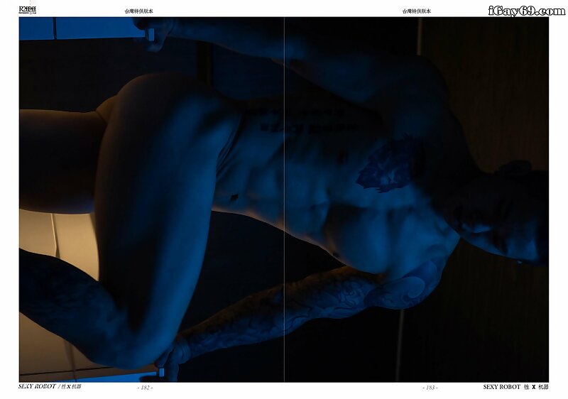 Next Image >>