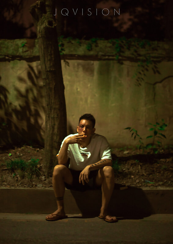 Next Image >>