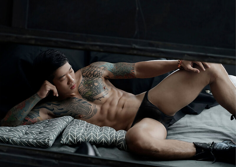 Next Image >>