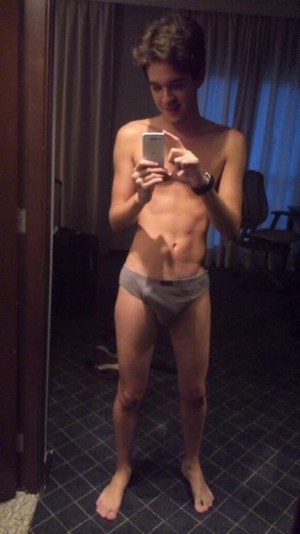 Next Image >>