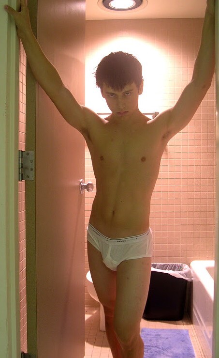 Next Image >>