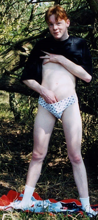 Next Image >>