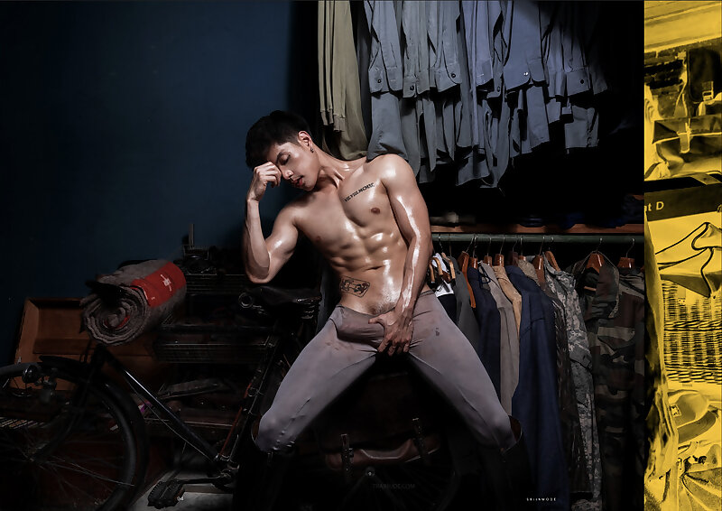 Next Image >>