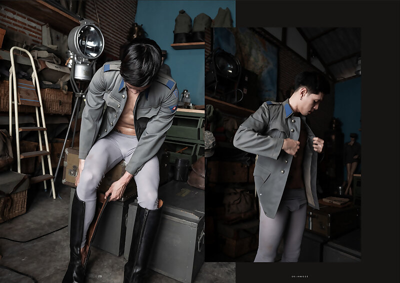 Next Image >>