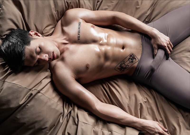 Next Image >>