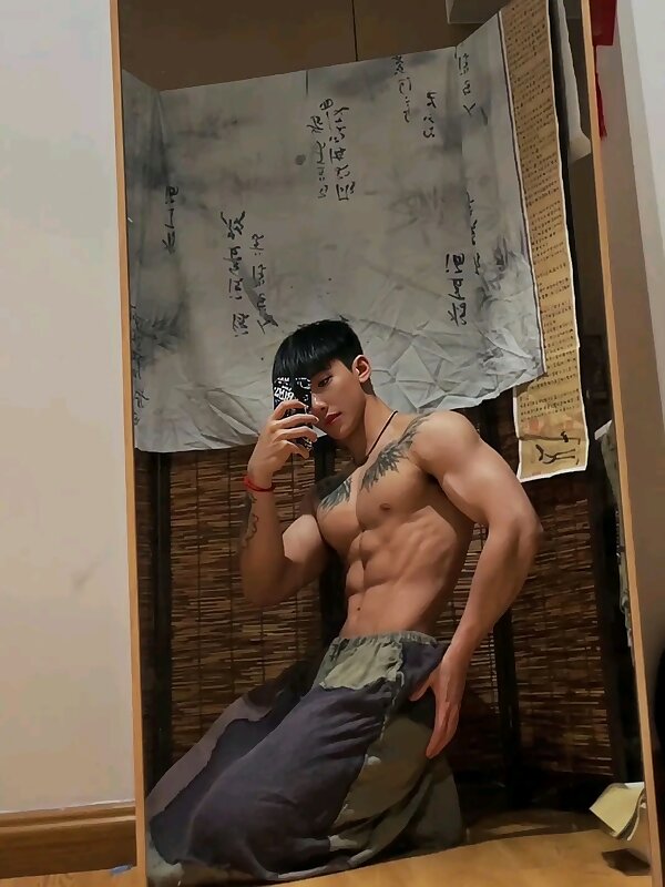 Next Image >>