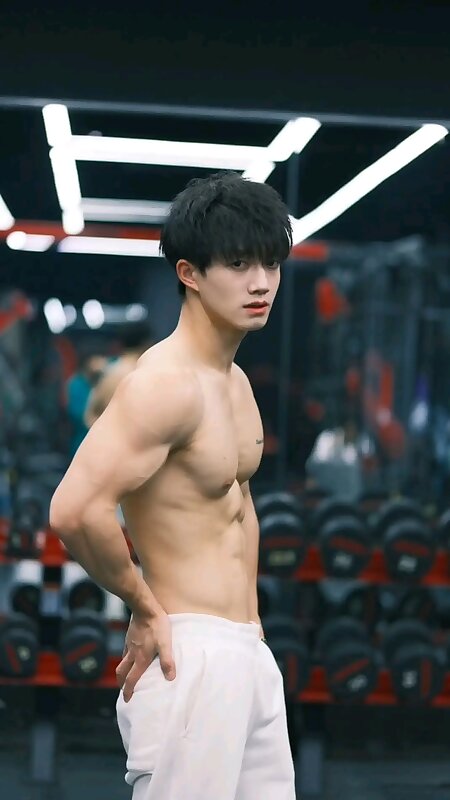 Next Image >>