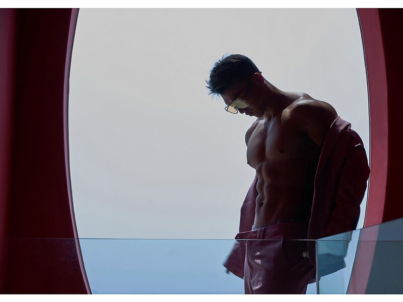 Next Image >>