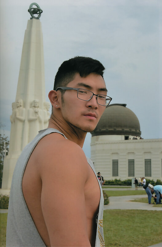 Next Image >>