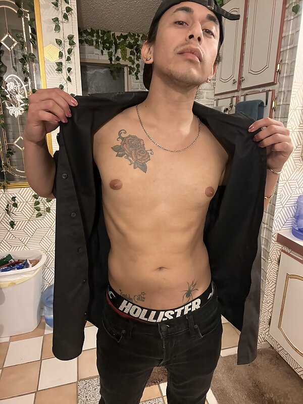 Next Image >>