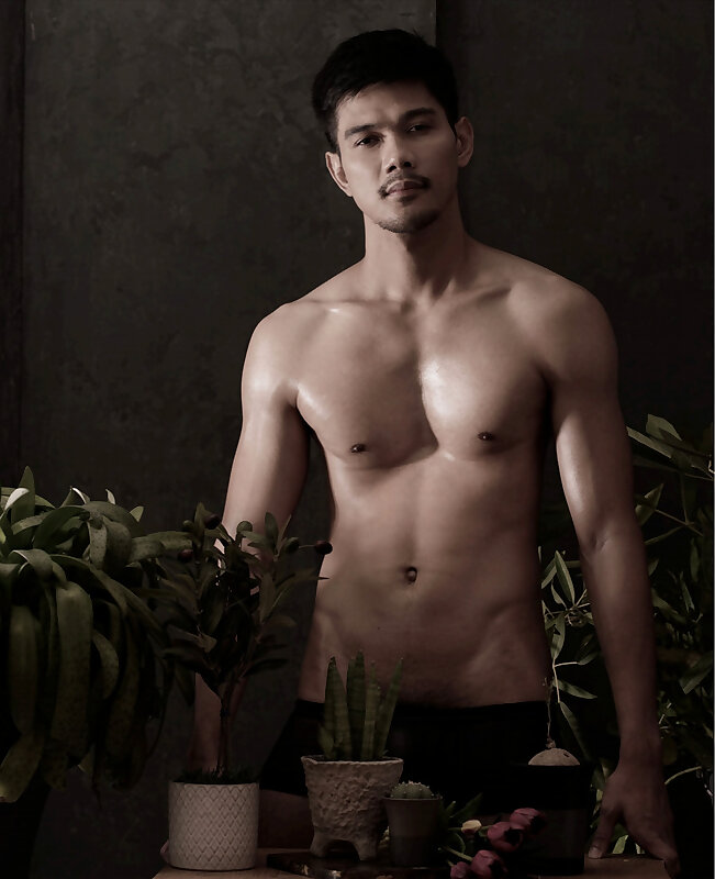 Next Image >>