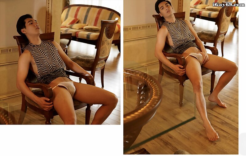 Next Image >>