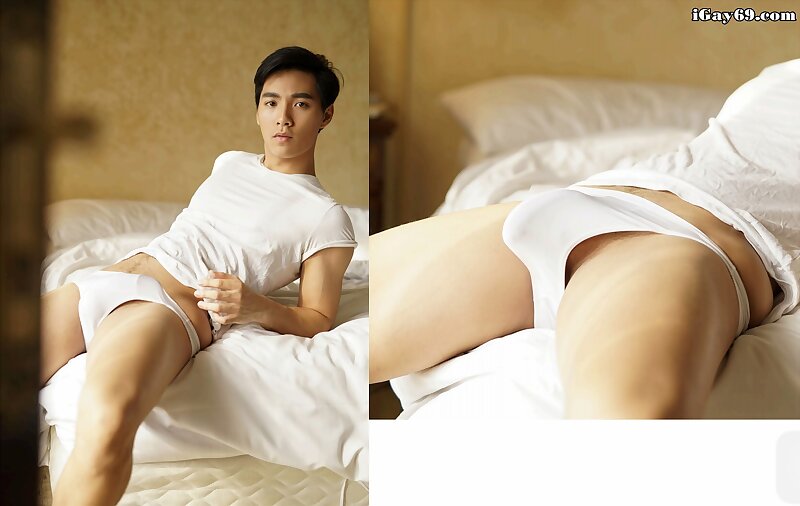 Next Image >>
