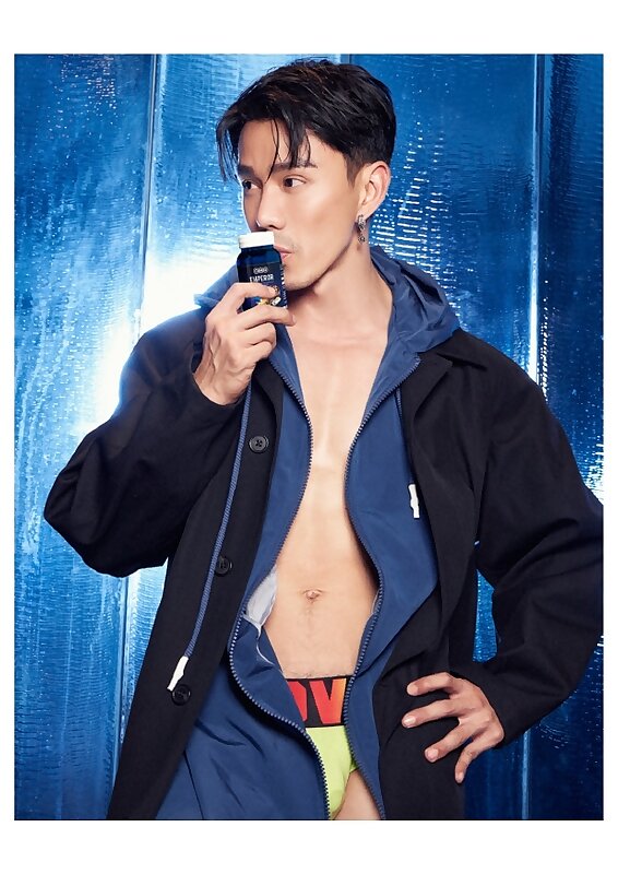 Next Image >>