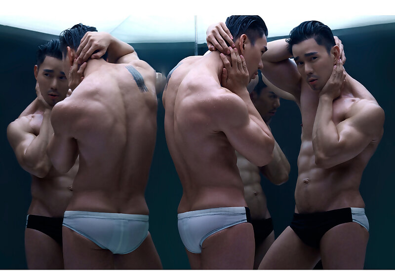 Next Image >>