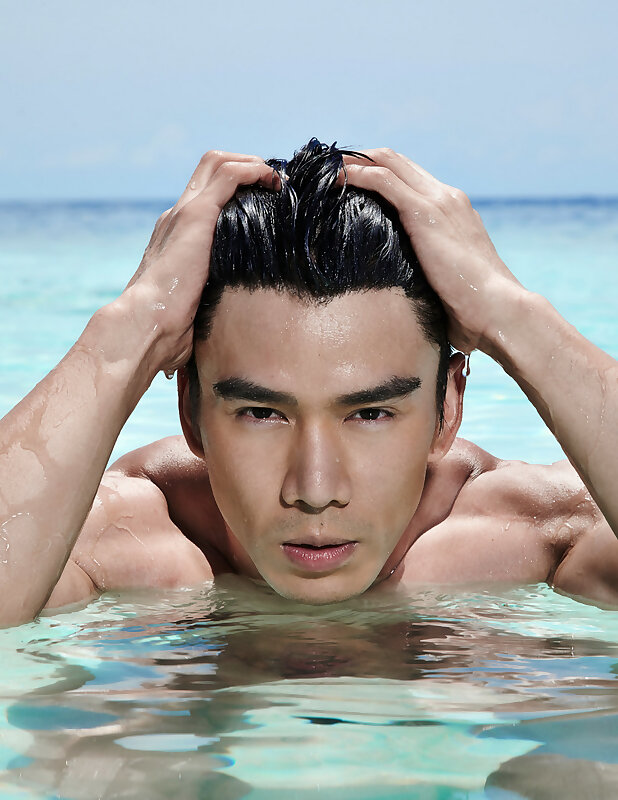 Next Image >>