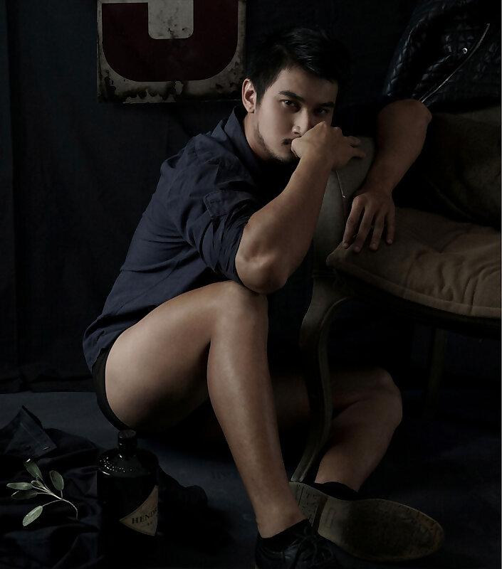 Next Image >>