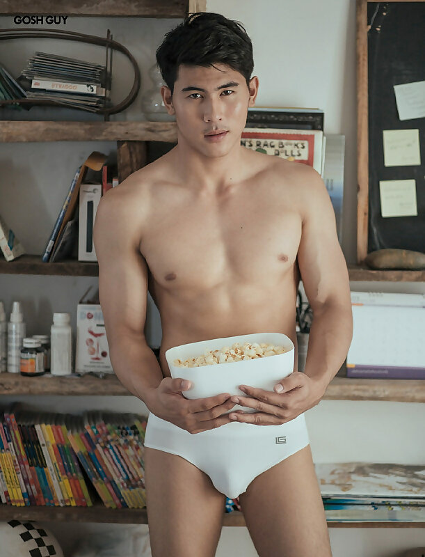 Next Image >>