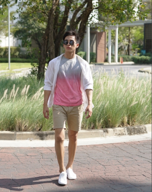 Next Image >>