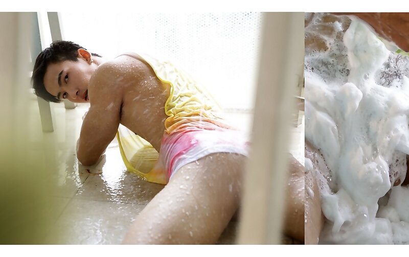 Next Image >>