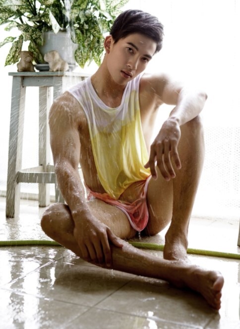Next Image >>