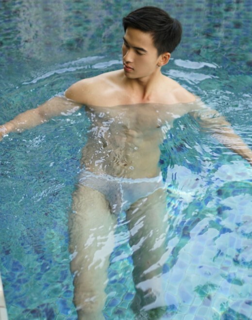 Next Image >>