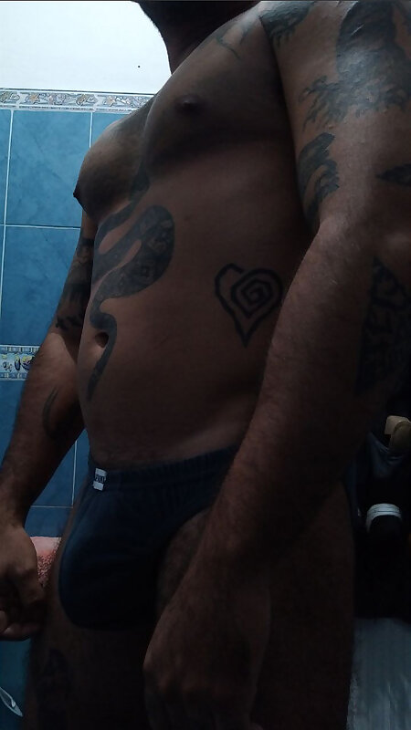 Next Image >>
