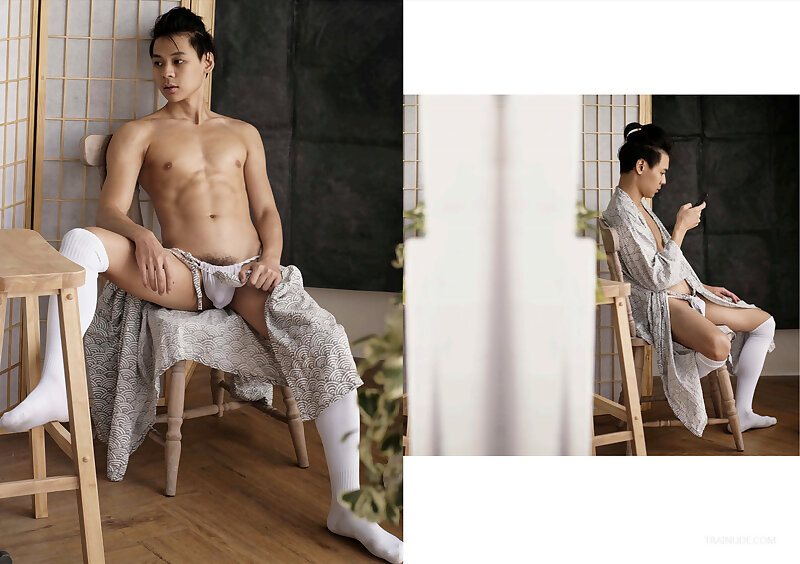 Next Image >>