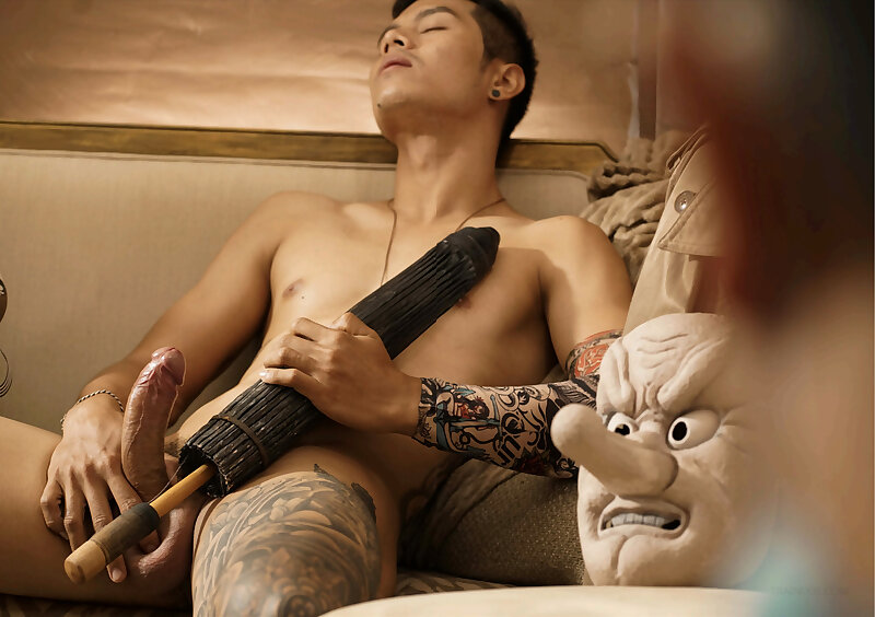 Next Image >>
