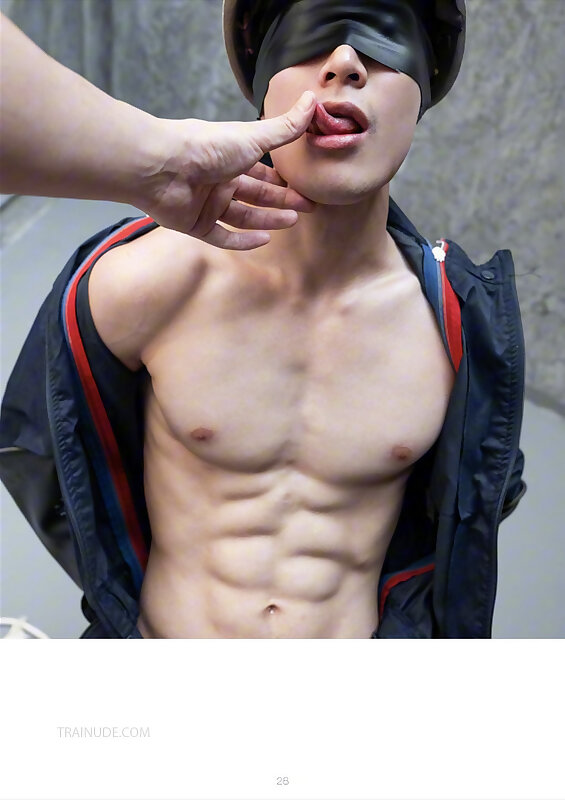 Next Image >>