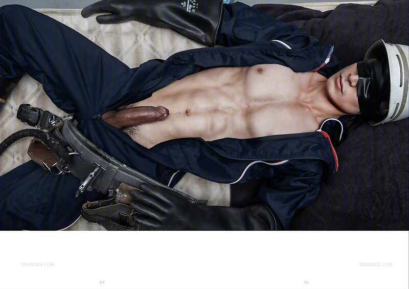 Next Image >>