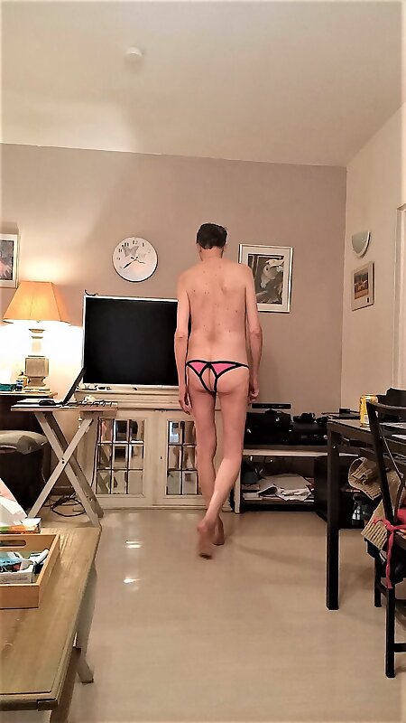 Next Image >>