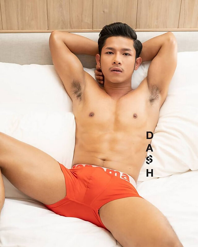 Next Image >>